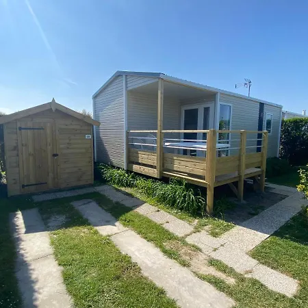 Le Tarteron Кемпинг