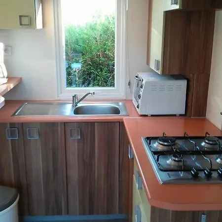 Le Tarteron Кемпинг